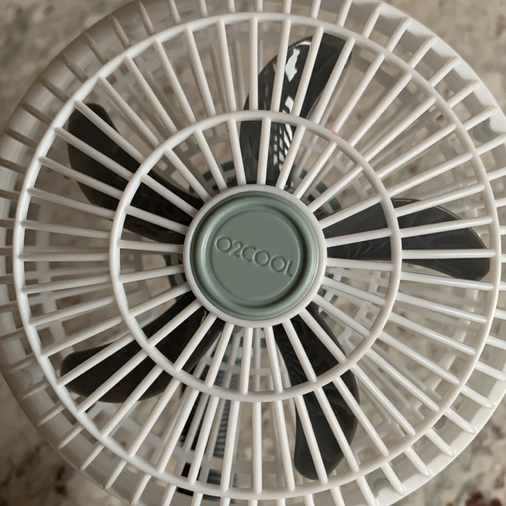 O2COOL Clip On Portable Fan - Picture 6 of 9